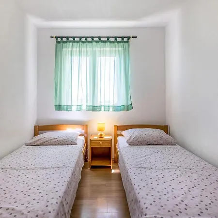 Cozy In With Private Swimming Pool, Be Inside Or Outside Будинок відпочинку *